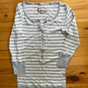 American Eagle Gray and White Striped 3/4 Length Shirt
